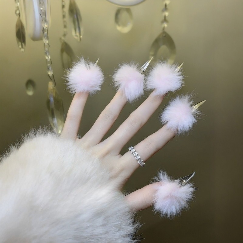 Nail Art Press On - เล็บปลอมแบบกดติดลายกรงเล็บแมวยาวทำมือ, เล็บปลอมลายอุ้งเท้ามังกรพร้อมปอมปอมฟู, เล็บปลอมสีขาวนุ่มสบายสำหรับตกแต่งเล็บสำหรับสาวๆ